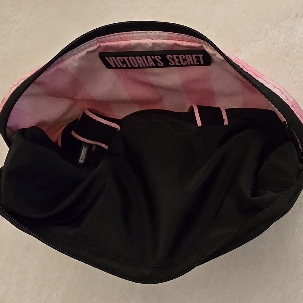 Victoria's Secret 2-in-1 Bag / Backpack - Picture 4 of 8